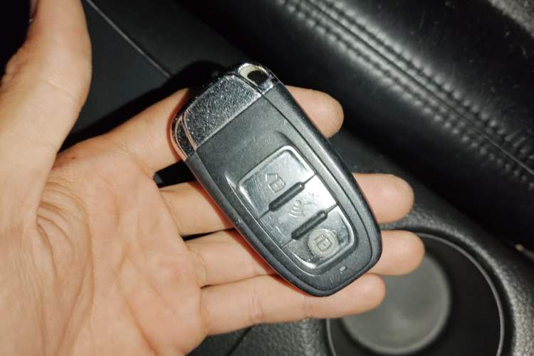 Used Nissan Tiida 2011 1.6L CVT Comfort Model Vehicle Key