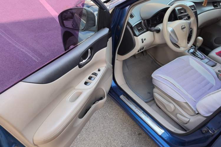 Used Nissan Tiida 2011 1.6L CVT Smart Version Driver Seat