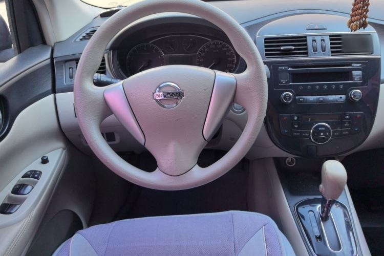 Used Nissan Tiida 2011 1.6L CVT Smart Version Steering Wheel