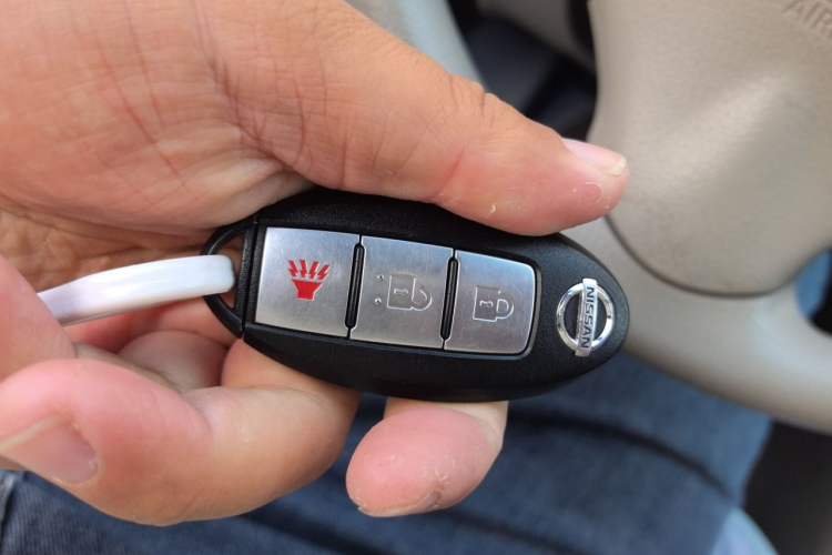 Used Nissan Tiida 2011 1.6L CVT Smart Version Vehicle Key