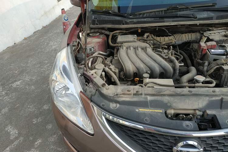 Used Nissan Tiida 2011 1.6L CVT Comfort Model Engine Bay Right