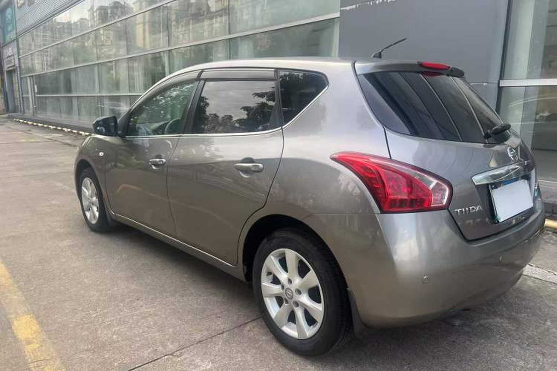 Used Nissan Tiida 2011 1.6L CVT Smart Version Exterior 3