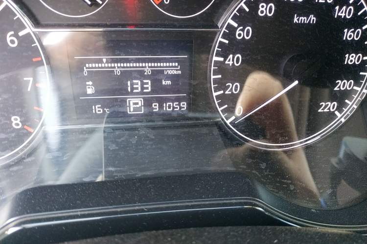 Used Nissan Tiida 2011 1.6L CVT Comfort Model Odometer Close Up