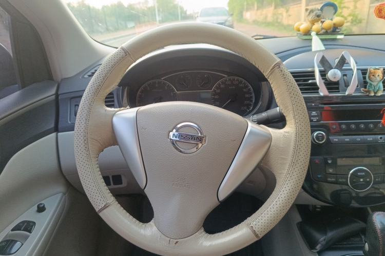 Used Nissan Tiida 2011 1.6L CVT Smart Version Steering Wheel