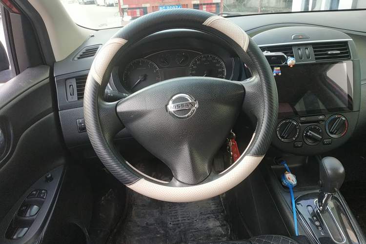 Used Nissan Tiida 2011 1.6L CVT Comfort Model Steering Wheel