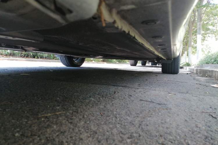 Used Nissan Tiida 2011 1.6L Manual Comfort Edition Chassis Front Left