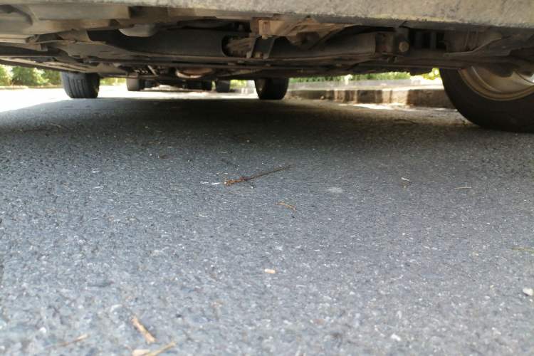 Used Nissan Tiida 2011 1.6L Manual Comfort Edition Chassis Front