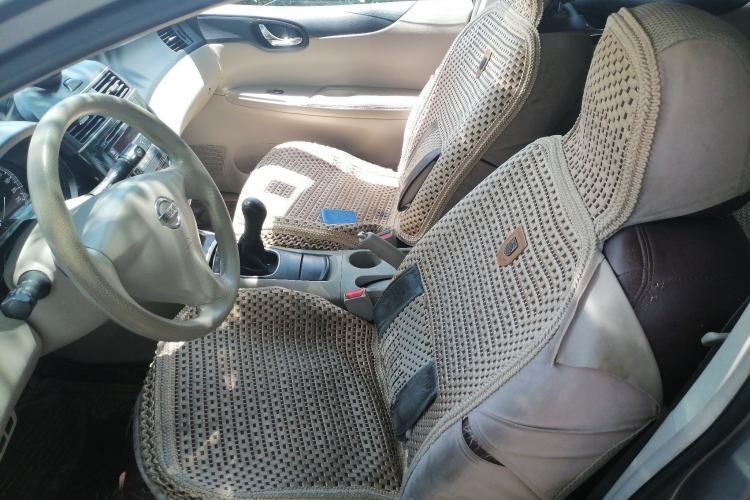 Used Nissan Tiida 2011 1.6L Manual Comfort Edition Driver Seat