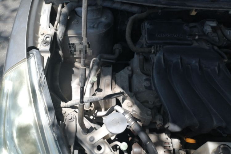 Used Nissan Tiida 2011 1.6L Manual Comfort Edition Engine Bay Right