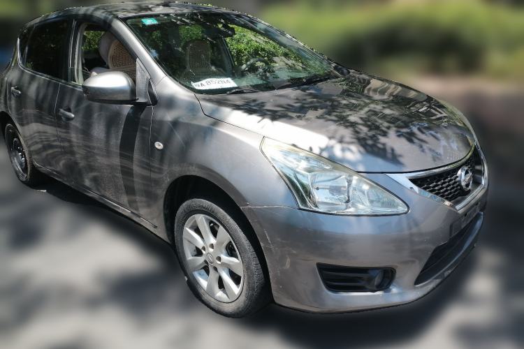 Used Nissan Tiida 2011 1.6L Manual Comfort Edition Front Right 45 Deg