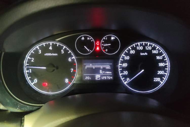 Used Nissan Tiida 2011 1.6L CVT Smart Version Instrument Cluster