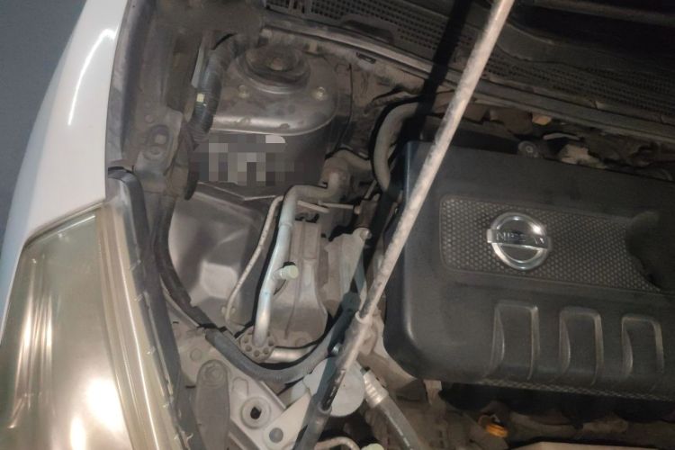 Used Nissan Tiida 2011 1.6L CVT Smart Version Engine Bay Right
