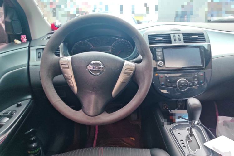 Used Nissan Tiida 2011 1.6T M-CVT Dynamic Edition Steering Wheel