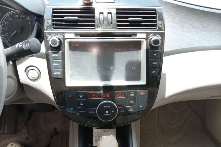 Used Nissan Tiida 2011 1.6L CVT Smart Version Audio And AC Panel