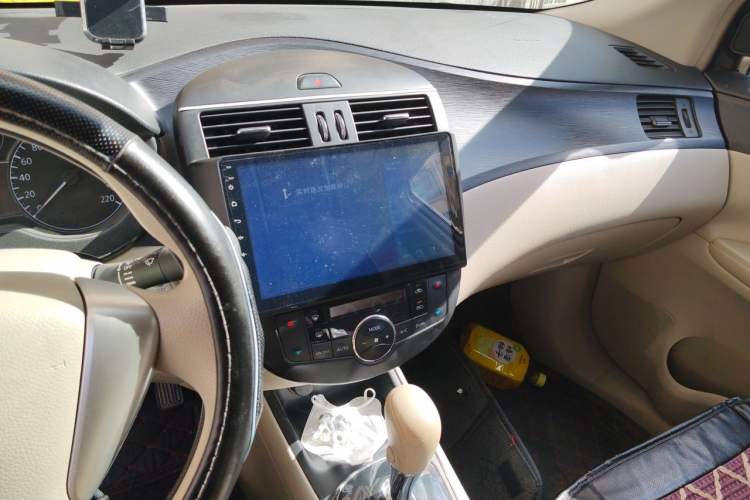 Used Nissan Tiida 2011 1.6L CVT Smart Version Audio And AC Panel