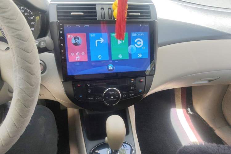 Used Nissan Tiida 2011 1.6L CVT Smart Version Audio And AC Panel