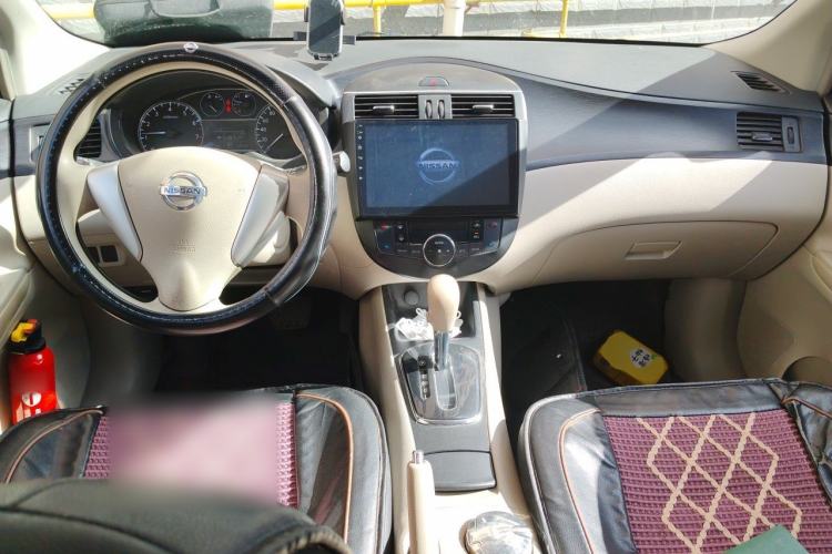 Used Nissan Tiida 2011 1.6L CVT Smart Version Center Console