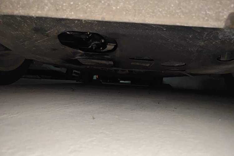 Used Nissan Tiida 2011 1.6L Manual Comfort Edition Chassis Front