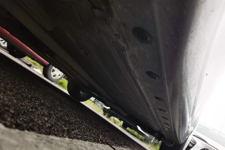Used Nissan Tiida 2011 1.6L CVT Smart Version Chassis Front Left