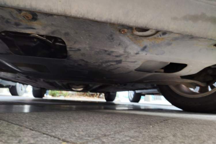 Used Nissan Tiida 2011 1.6L CVT Smart Version Chassis Front