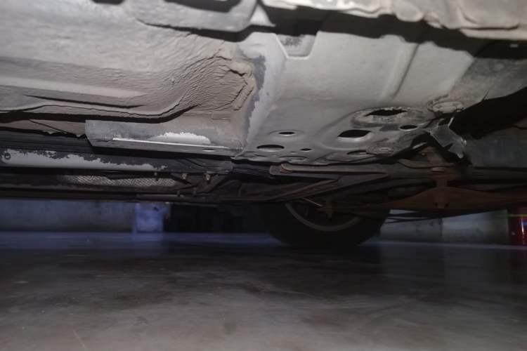 Used Nissan Tiida 2011 1.6L Manual Smart Version Chassis Front Right