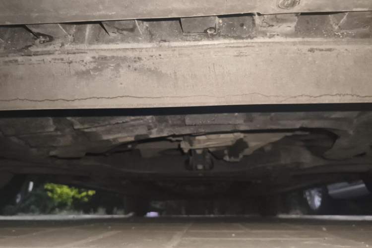 Used Nissan Tiida 2011 1.6L Manual Comfort Edition Chassis Front