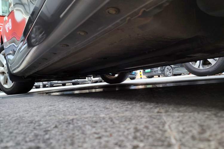 Used Nissan Tiida 2011 1.6L CVT Smart Version Chassis Rear Left