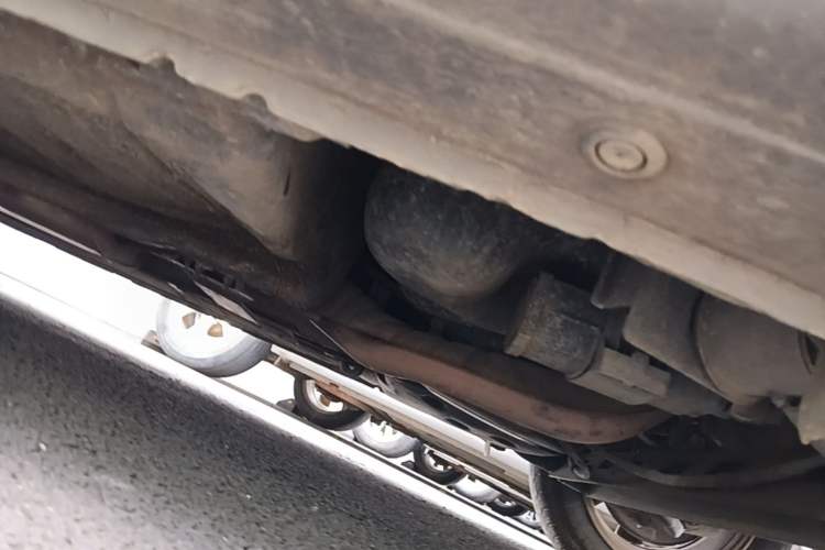 Used Nissan Tiida 2011 1.6L CVT Smart Version Chassis Rear Left
