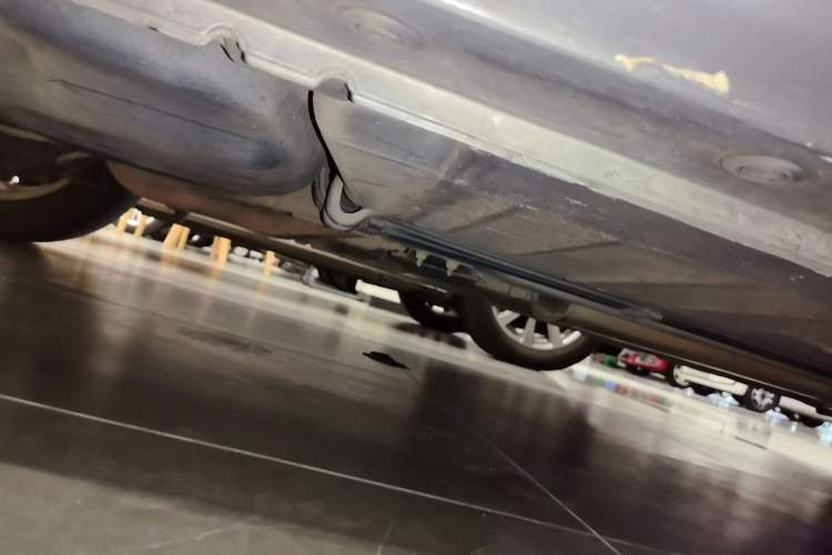 Used Nissan Tiida 2011 1.6L CVT Smart Version Chassis Rear Right