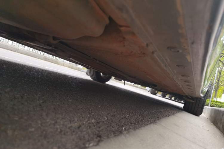 Used Nissan Tiida 2011 1.6L CVT Smart Version Chassis Rear Right