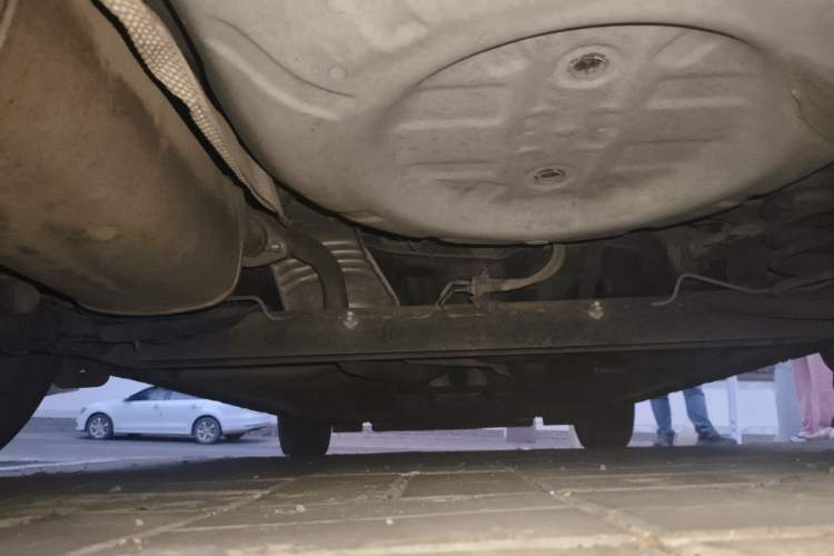 Used Nissan Tiida 2011 1.6L Manual Comfort Edition Chassis Rear
