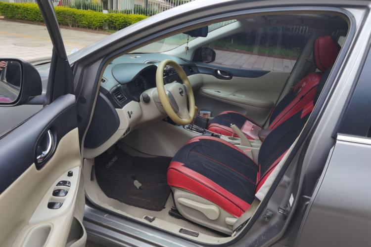 Used Nissan Tiida 2011 1.6L CVT Smart Version Driver Seat