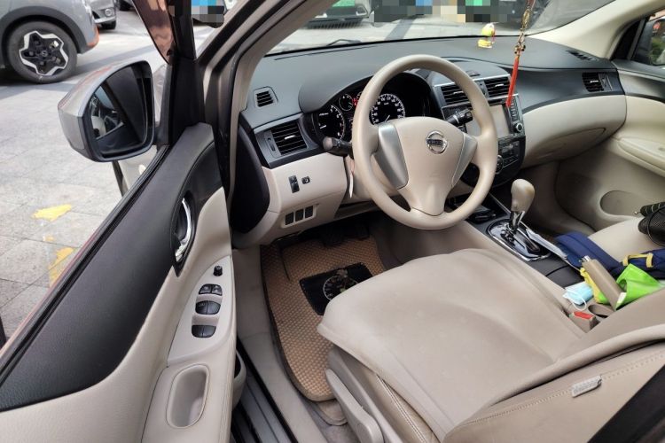 Used Nissan Tiida 2011 1.6L CVT Smart Version Driver Seat