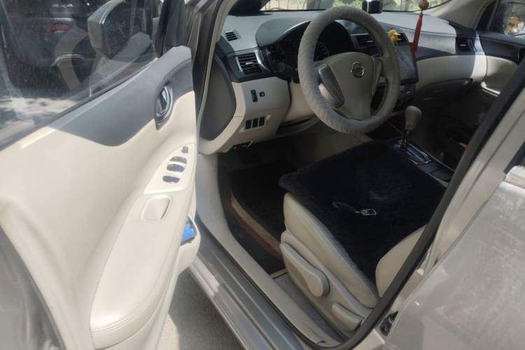 Used Nissan Tiida 2011 1.6L CVT Smart Version Driver Seat
