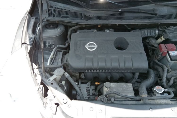 Used Nissan Tiida 2011 1.6L CVT Smart Version Engine Bay Right