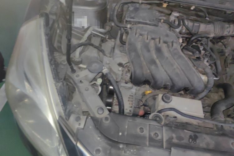 Used Nissan Tiida 2011 1.6L CVT Comfort Model Engine Bay Right