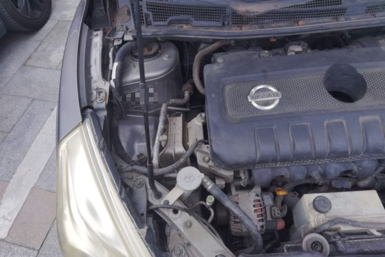 Used Nissan Tiida 2011 1.6L CVT Smart Version Engine Bay Right