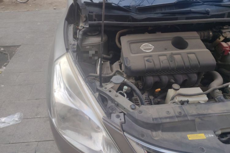Used Nissan Tiida 2011 1.6L CVT Smart Version Engine Bay Right