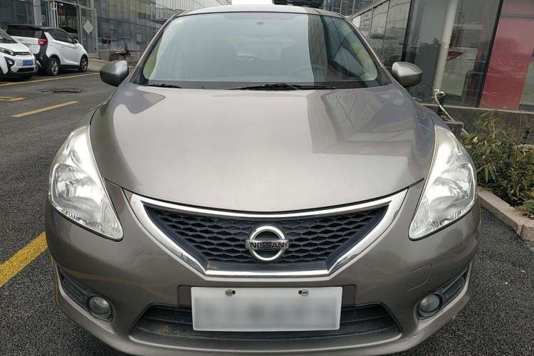 Used Nissan Tiida 2011 1.6L Manual Comfort Edition Exterior 1