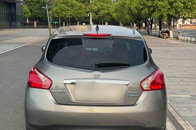 Used Nissan Tiida 2011 1.6L CVT Smart Version Exterior 5