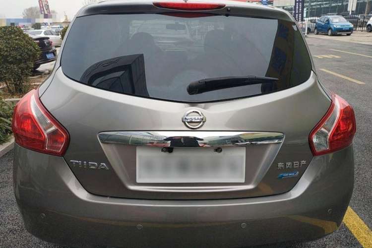 Used Nissan Tiida 2011 1.6L Manual Comfort Edition Exterior 5