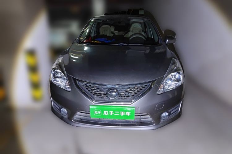 Used Nissan Tiida 2011 1.6L Manual Comfort Edition Front