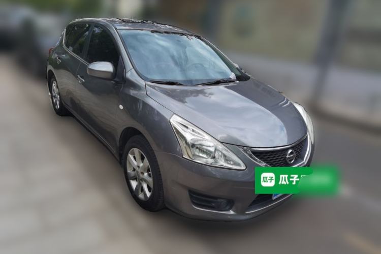 Used Nissan Tiida 2011 1.6L CVT Smart Version Front Right 45 Deg