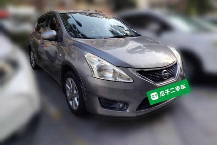 Used Nissan Tiida 2011 1.6L CVT Smart Version Front Right 45 Deg