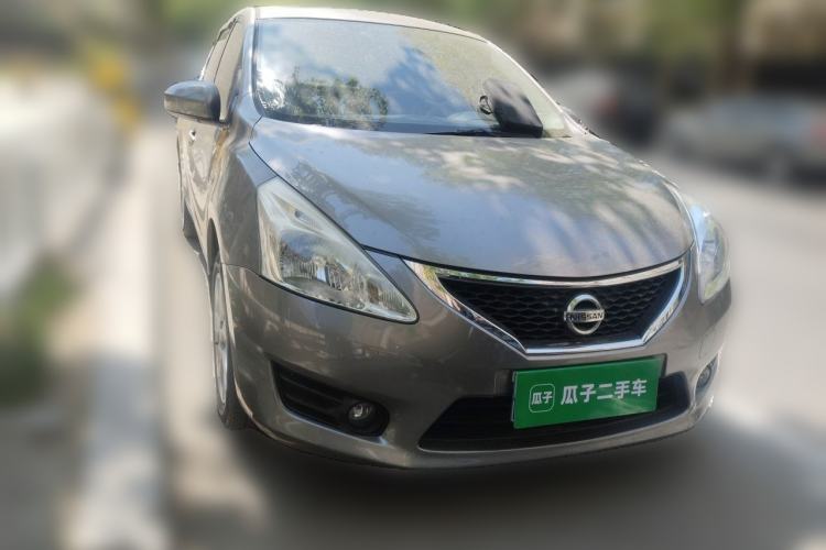 Used Nissan Tiida 2011 1.6L CVT Smart Version Front Right 45 Deg