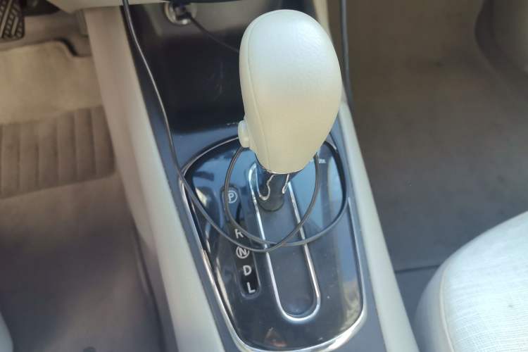 Used Nissan Tiida 2011 1.6L CVT Comfort Model Gear Lever