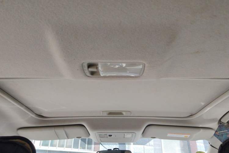 Used Nissan Tiida 2011 1.6L CVT Smart Version Headliner