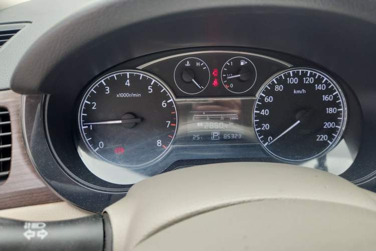 Used Nissan Tiida 2011 1.6L CVT Luxury Edition Instrument Cluster