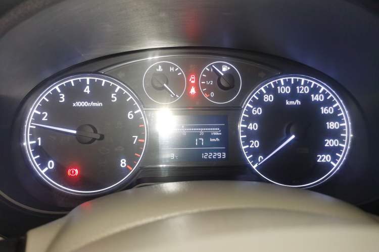 Used Nissan Tiida 2011 1.6L Manual Smart Version Instrument Cluster