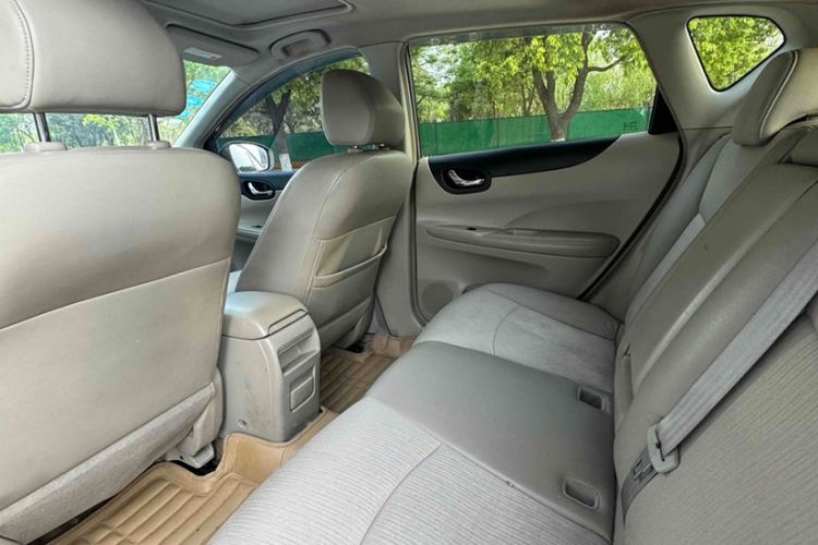 Used Nissan Tiida 2011 1.6L CVT Smart Version Interior 2